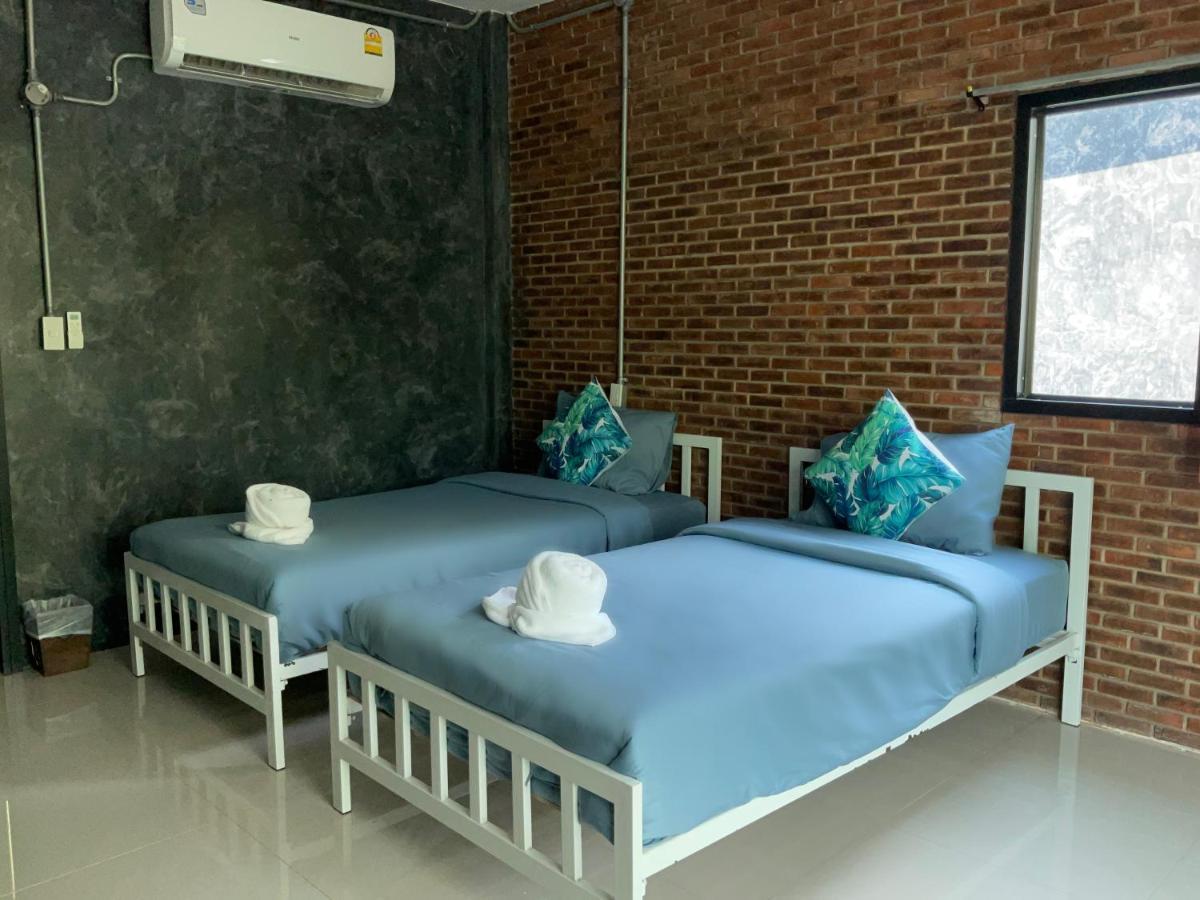 Baan Tonjaeng Resort Csainat Kültér fotó